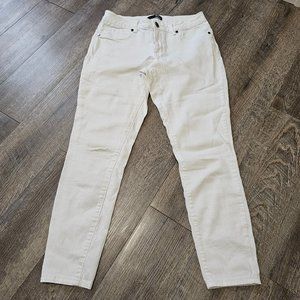 White full length skinny jean